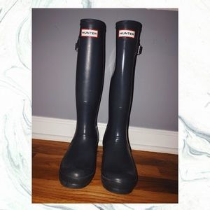 Gray Hunter Boots Size 7
